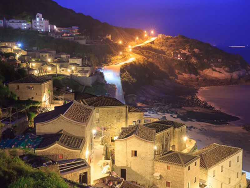 【作夥逗陣去旅行】二二八連假-勇闖東莒燈塔、媽祖巨神像、北海坑道、來去芹壁住一晚三日趣